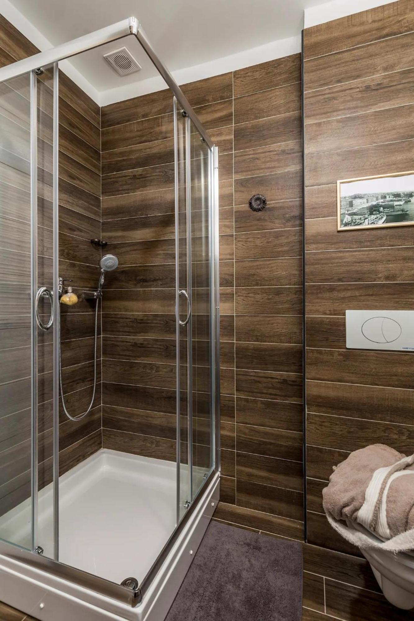 Four Seasons Apartment Rijeka Exterior foto